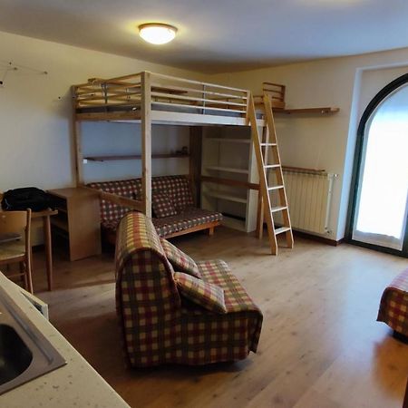 Апартаменти Casa Aprica Piste Da Sci Baradello Екстер'єр фото